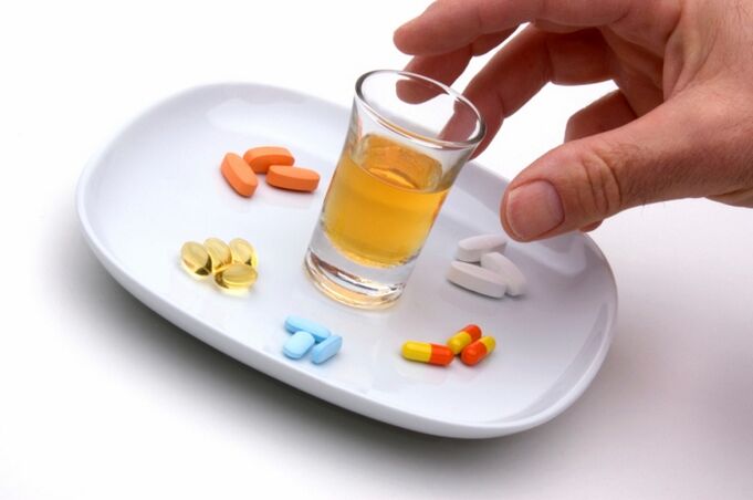 spirtli ichimliklar va antibiotiklarni qabul qilish